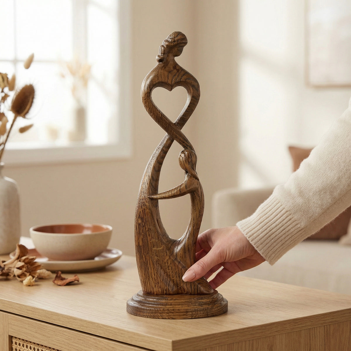 Hand Carved Heart Connection Statue for Mother's Day Gift